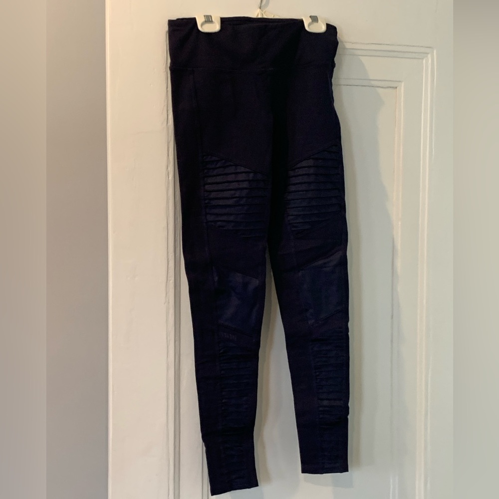Alo navy motto leggings